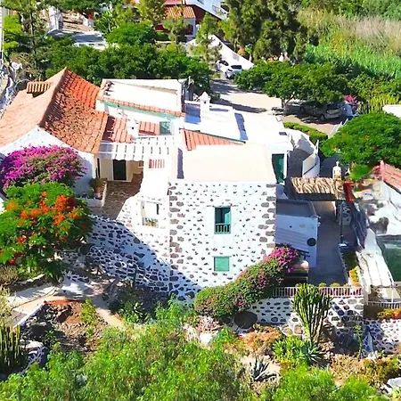 Historica Casa Maria Semesterbostad *